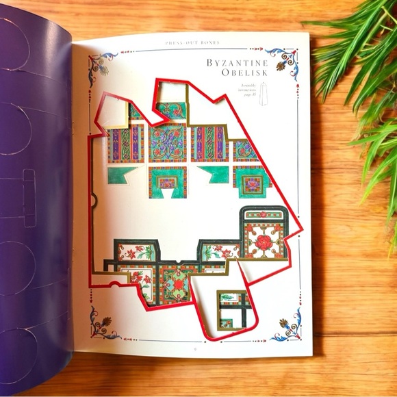 The Decorative Gift Boxes by Jane Thomson - Press-Out Craft Book - Picture 7 of 14